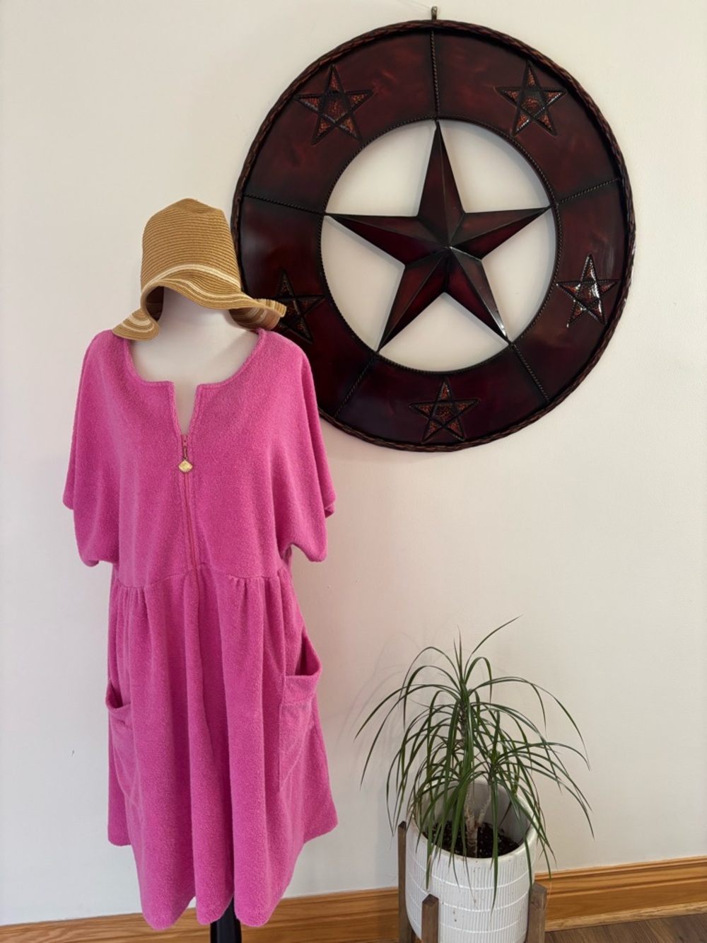 La SENZA Vintage Bright Pink Terry Zip Cover Up with GoldPull Seashell  AccentXL